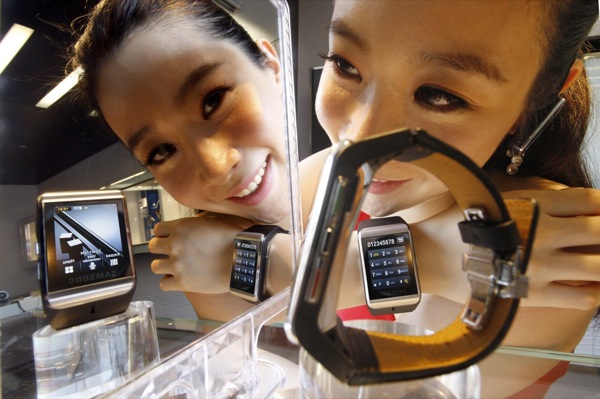 Samsung S9110 Watch Phone